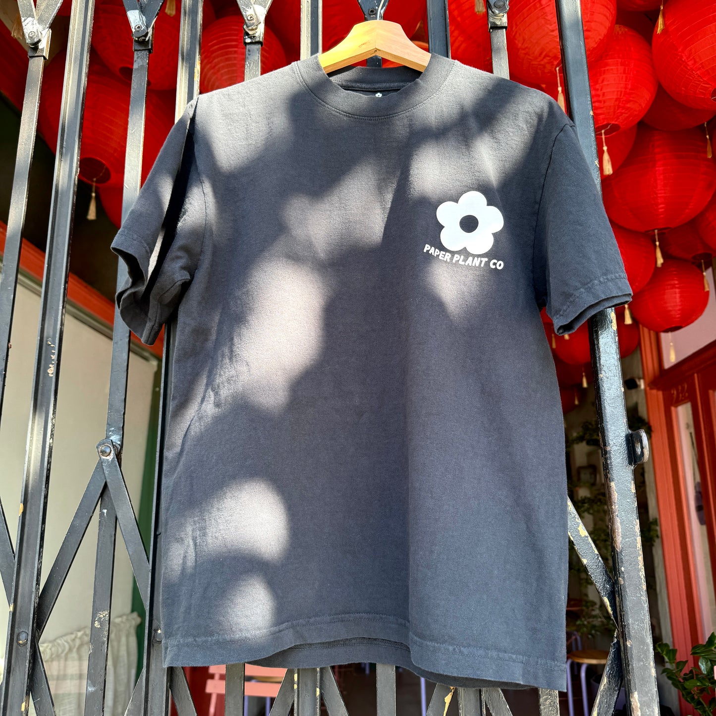 Paper Plant Co Original Sleeping Vincent Tee - Charcoal