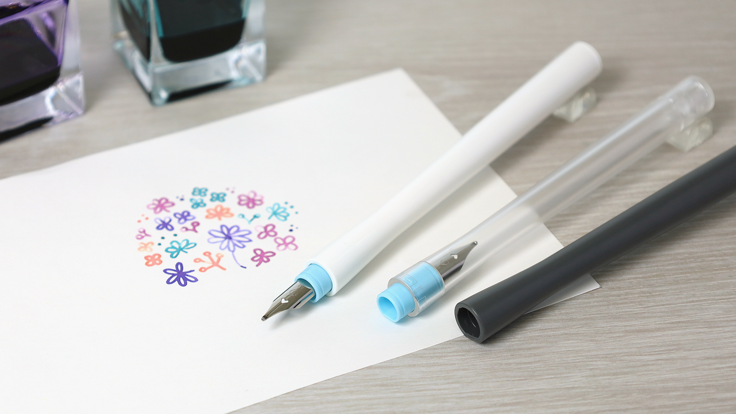Sailor Hocoro Medium Tip Dip Pen (White Body)