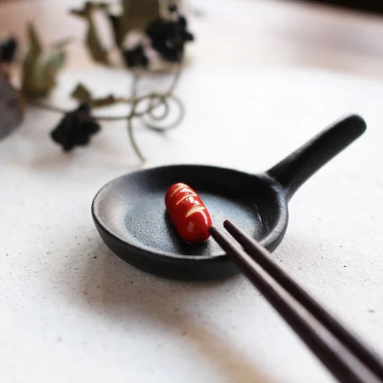 Pan with Weiner Chopstick Rest · Masters Craft