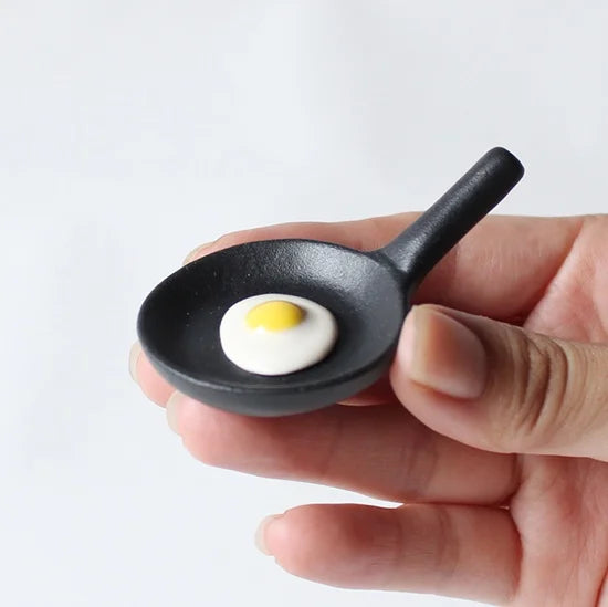 Pan with Egg Chopstick Rest · Masters Craft