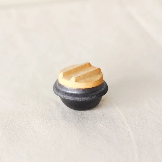 Kamameshi Chopstick Rest · Masters Craft