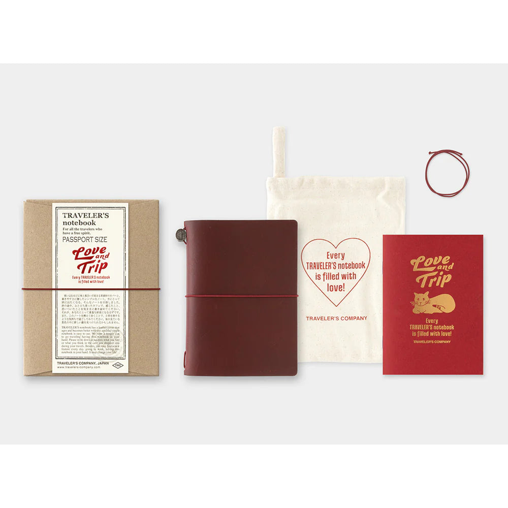 TRAVELER'S Notebook LOVE AND TRIP / Red (Passport Size)