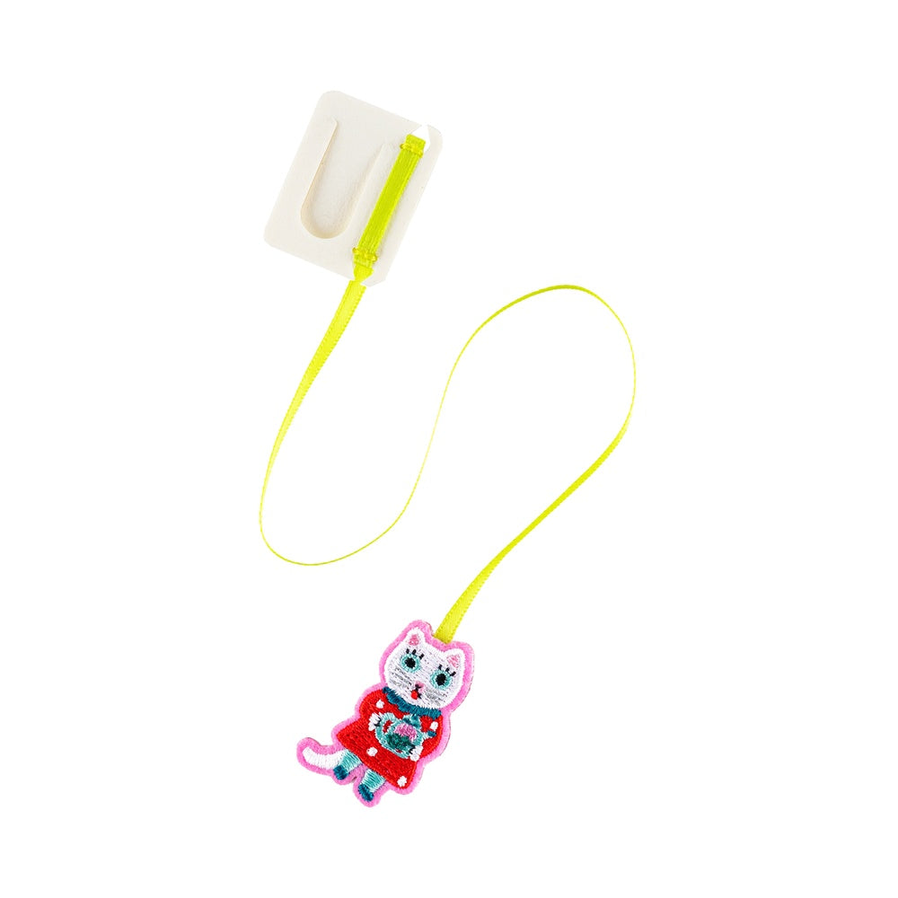 Yumi Kitagishi: Embroidered Bookmark - White Cat · Hobonichi
