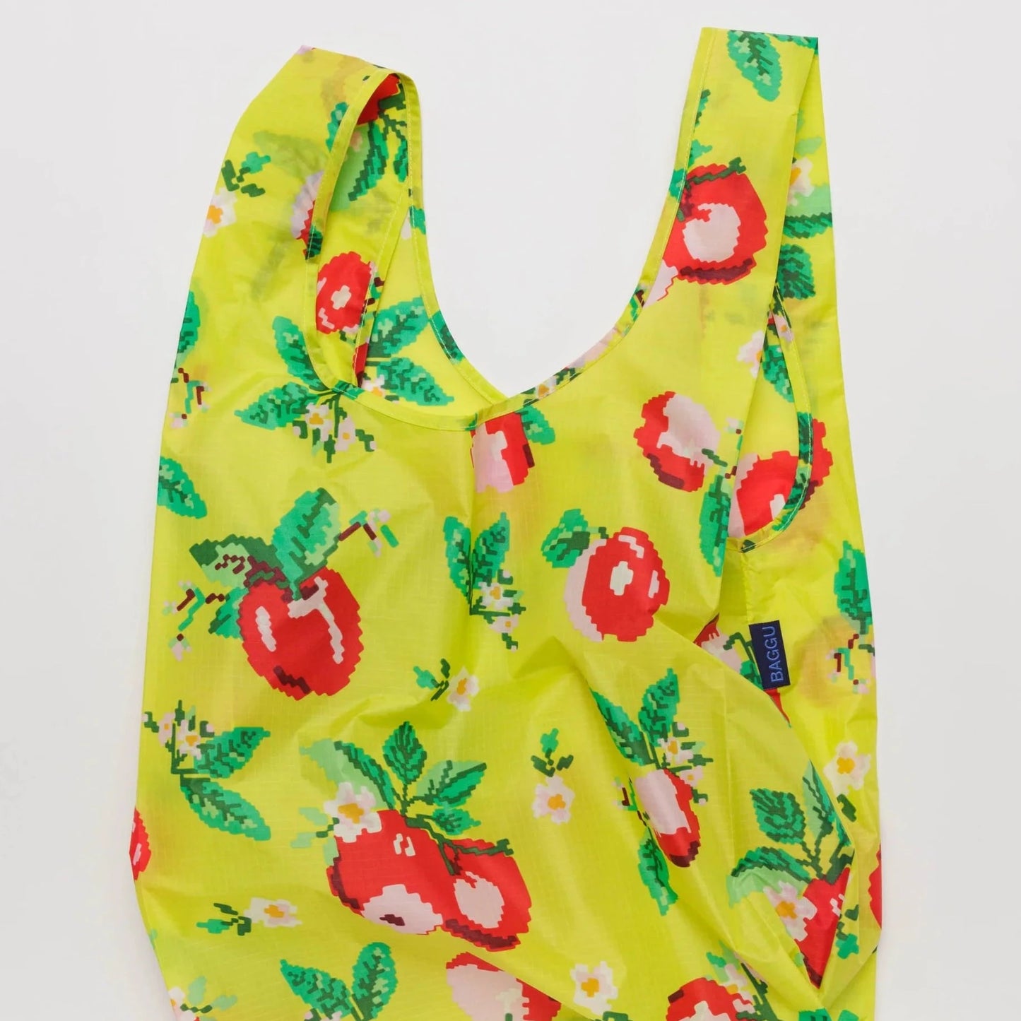 Needlepoint Apple / Standard Baggu