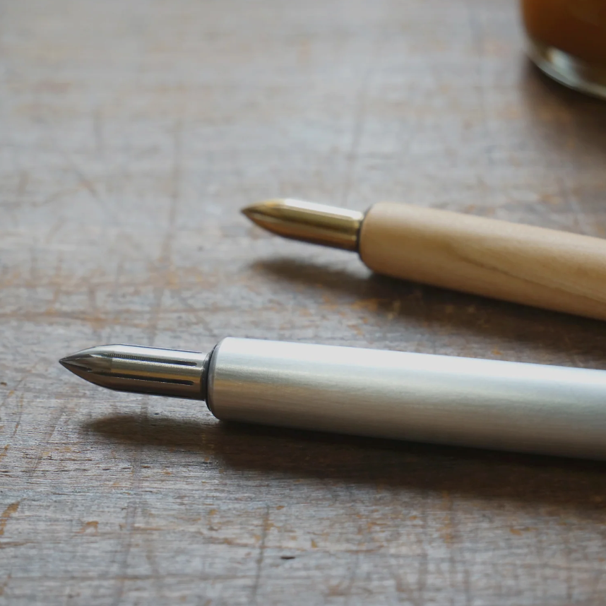 Sakura Wood Nib Holder · Kakimori