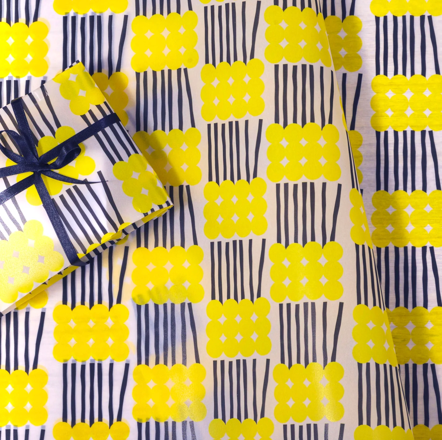 A3 size Dango Tracing Paper Wrapping Paper · Regaro Papiro