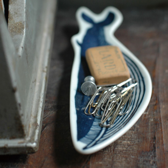 Whale kata kata Small Dish · Classiky