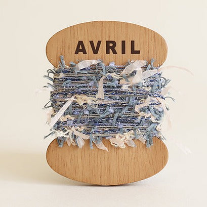 No. 3 (Gray) Wood Peracone · AVRIL Yarn