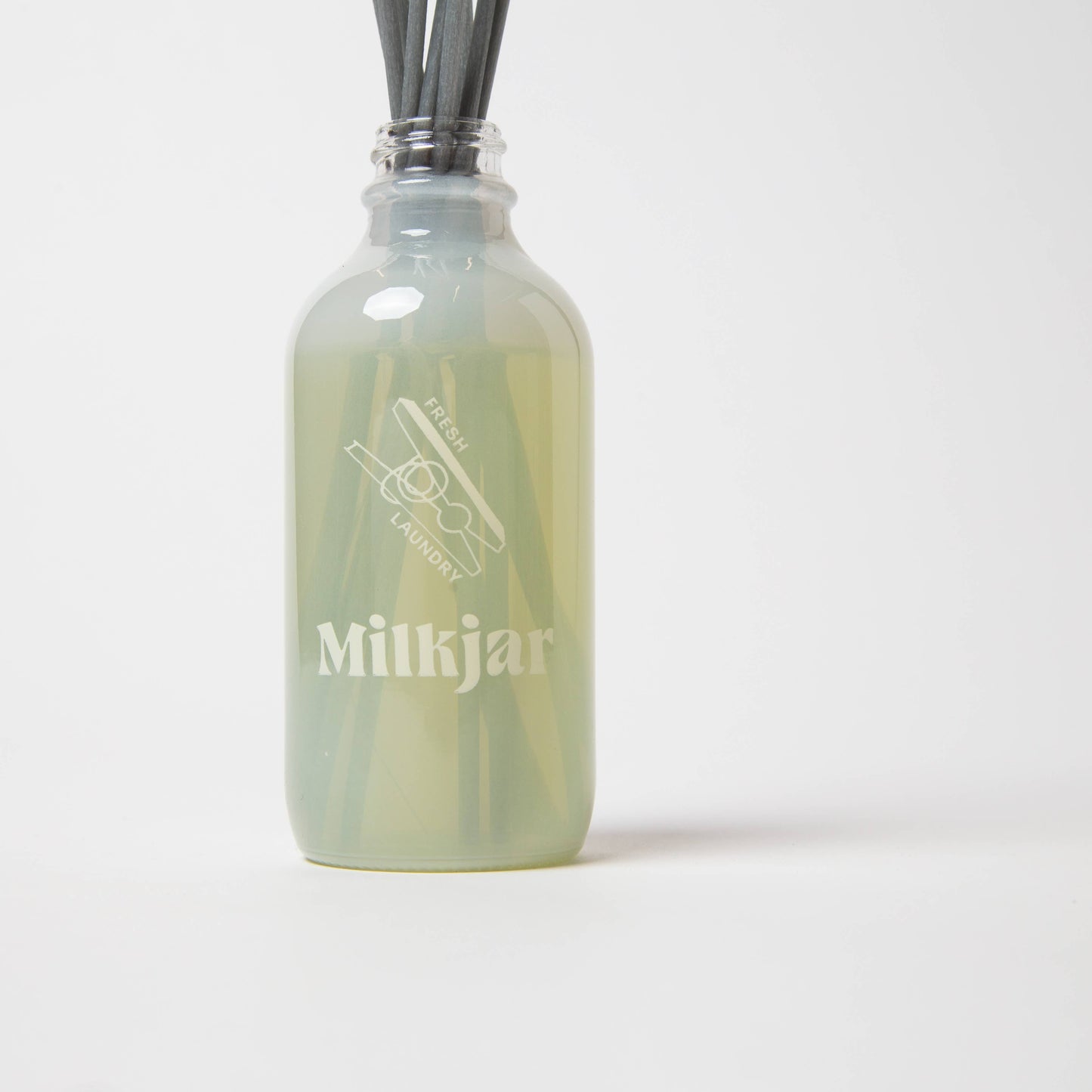 Fresh Laundry (Rain, Cotton & Vanilla) 4oz Reed Diffuser · Milk Jar Candle Co.