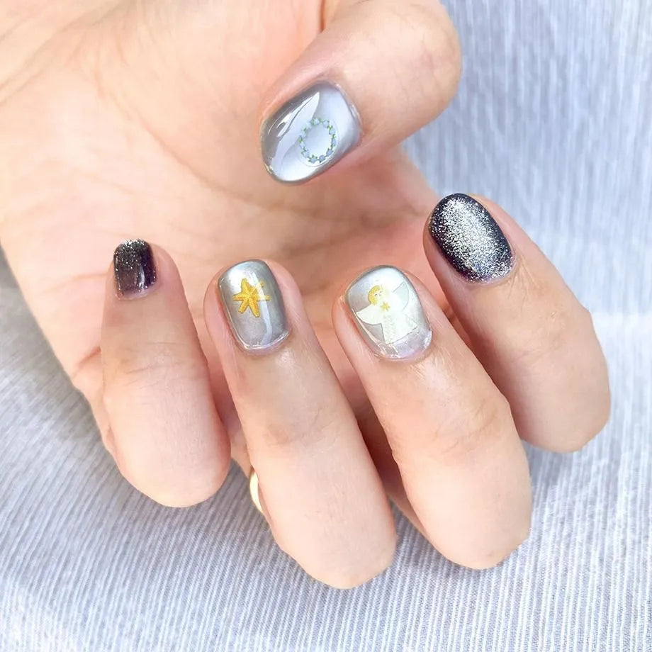 Mariko Fukuoka Nail Stickers · Cozyca