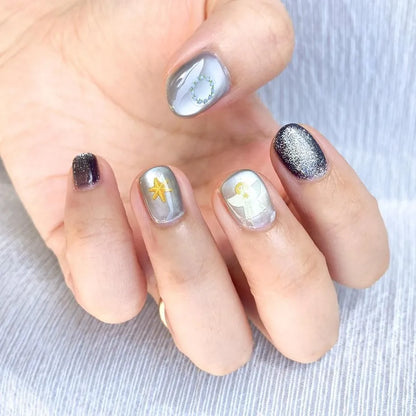 Mariko Fukuoka Nail Stickers · Cozyca