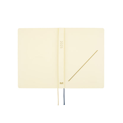 Slash (Ivory) · 2025 English Hobonichi Techo A5 HON