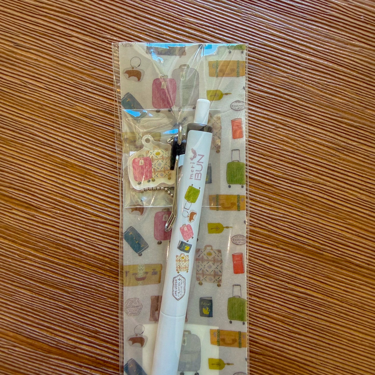 uni One Gel Pen with Acrylic Charm・Keibunsha & meriBUN
