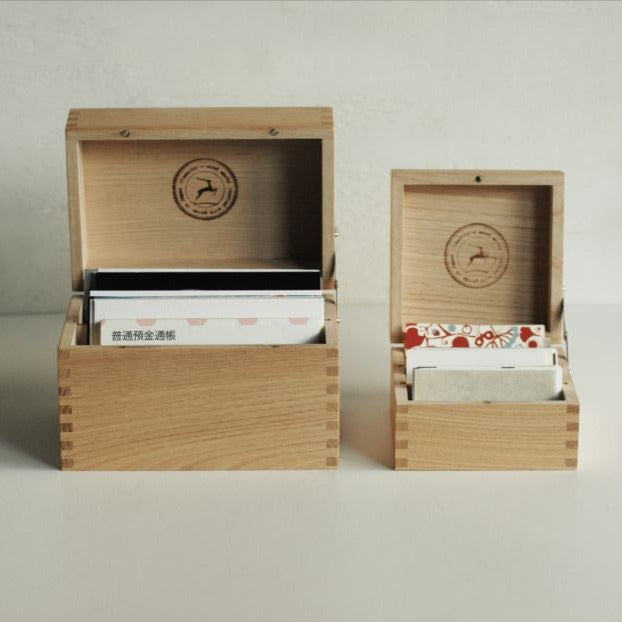 Chestnut Wood Box / Classiky