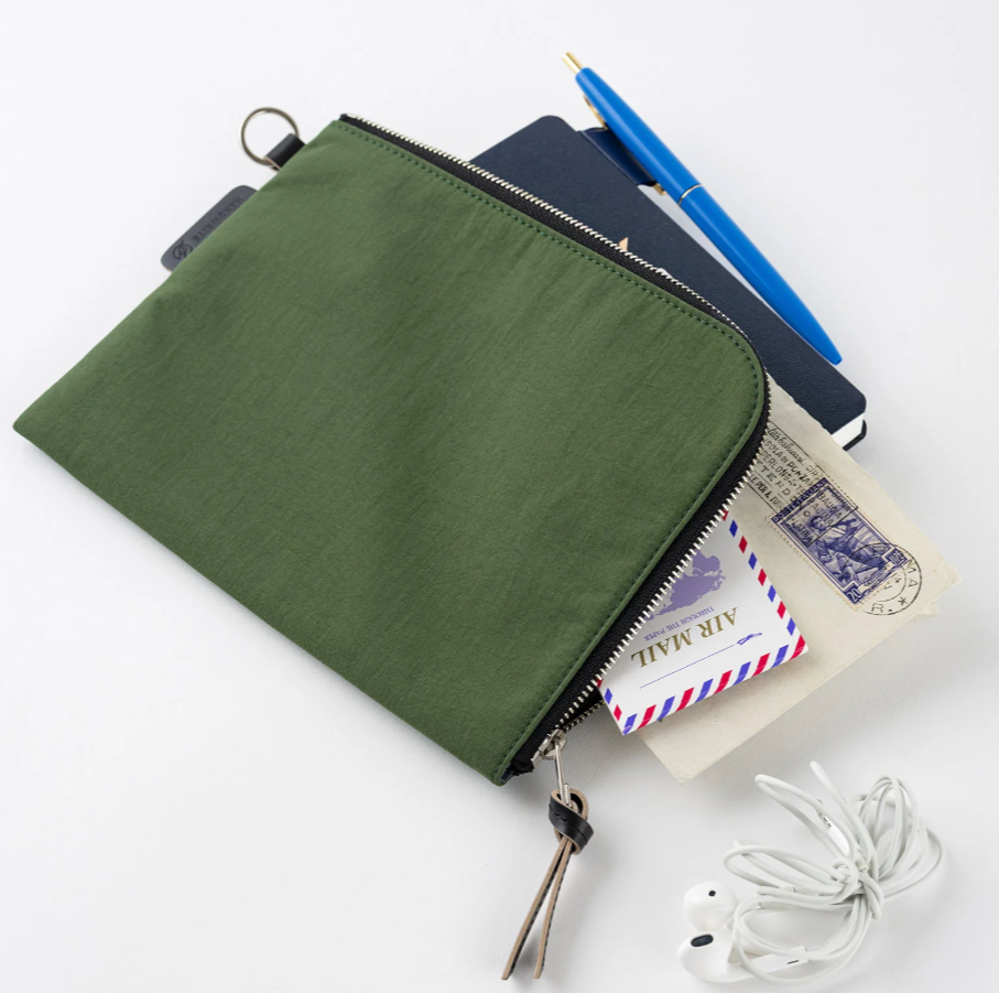 Tragen Flat Pouch A6 · Hobonichi