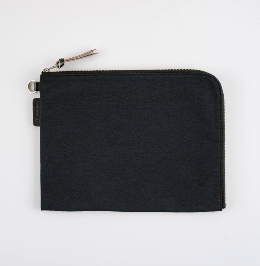 Tragen Flat Pouch A5 · Hobonichi