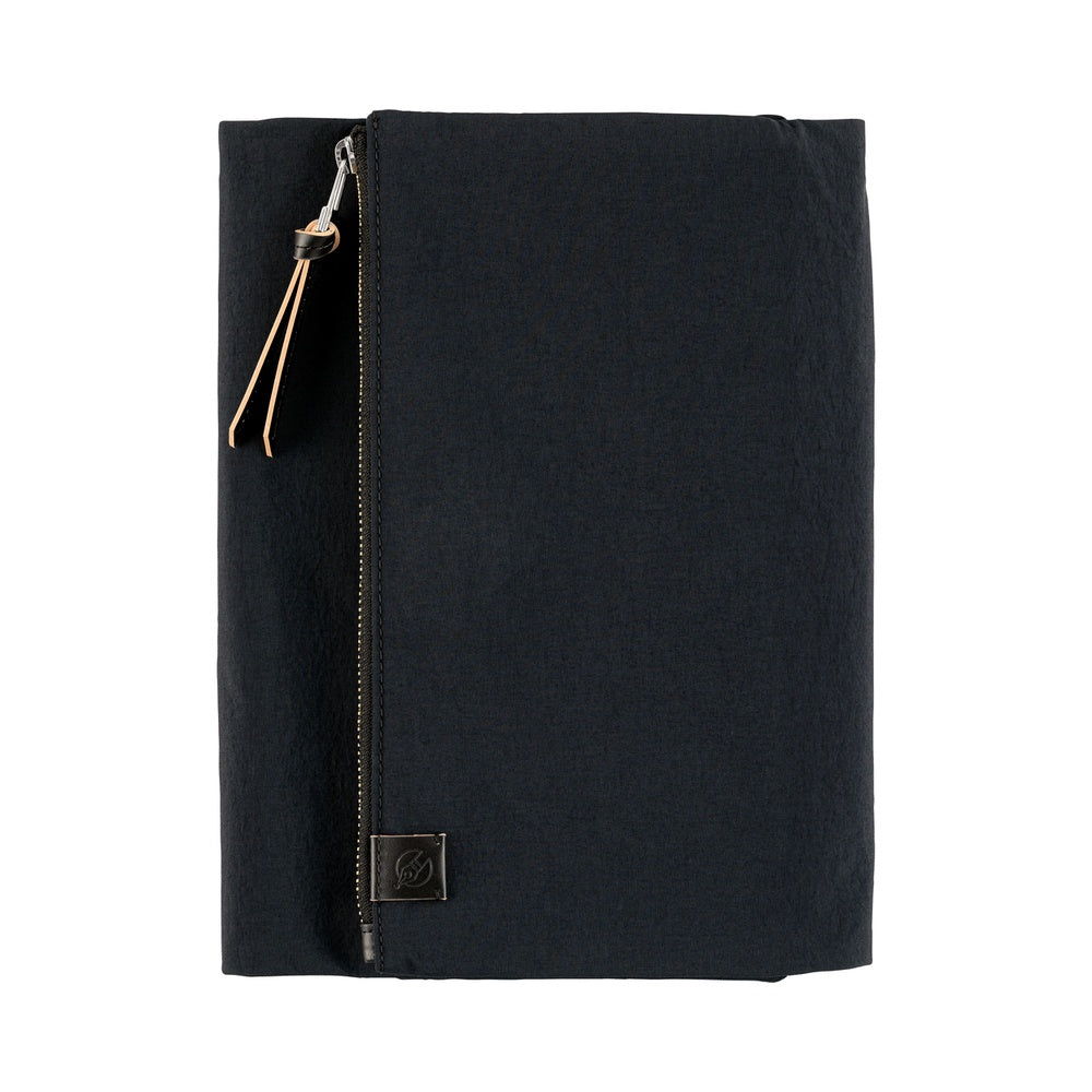 Tragen: Black《A5 Hobonichi Cousin Cover》
