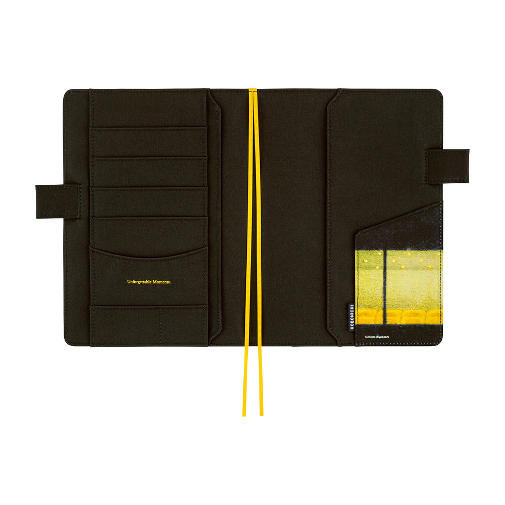 Akiko Miyakoshi: An Airport at Night《A5 Hobonichi Cousin Cover》