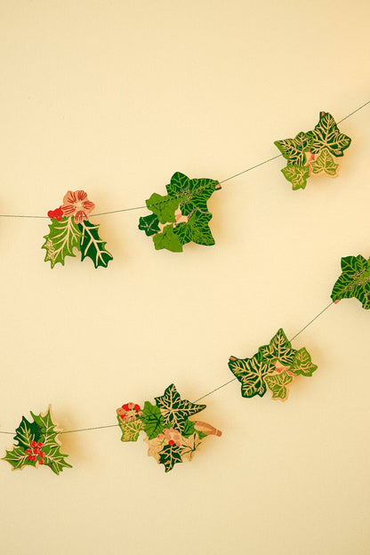 Holly and Ivy Sewn Garland · East End Press