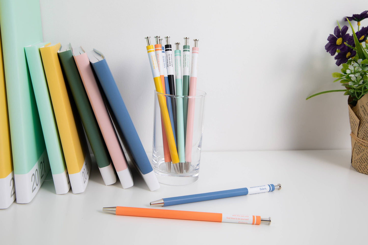 Mark's COLORS Grass Green Gel Ball Pen《0.5mm》
