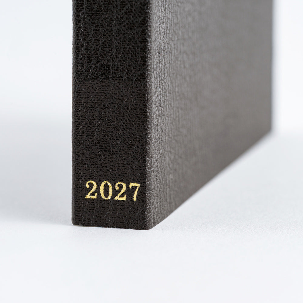 2027 Hobonichi Techo English Planner Book《A6 size/Daily/Jan start/Mon start》