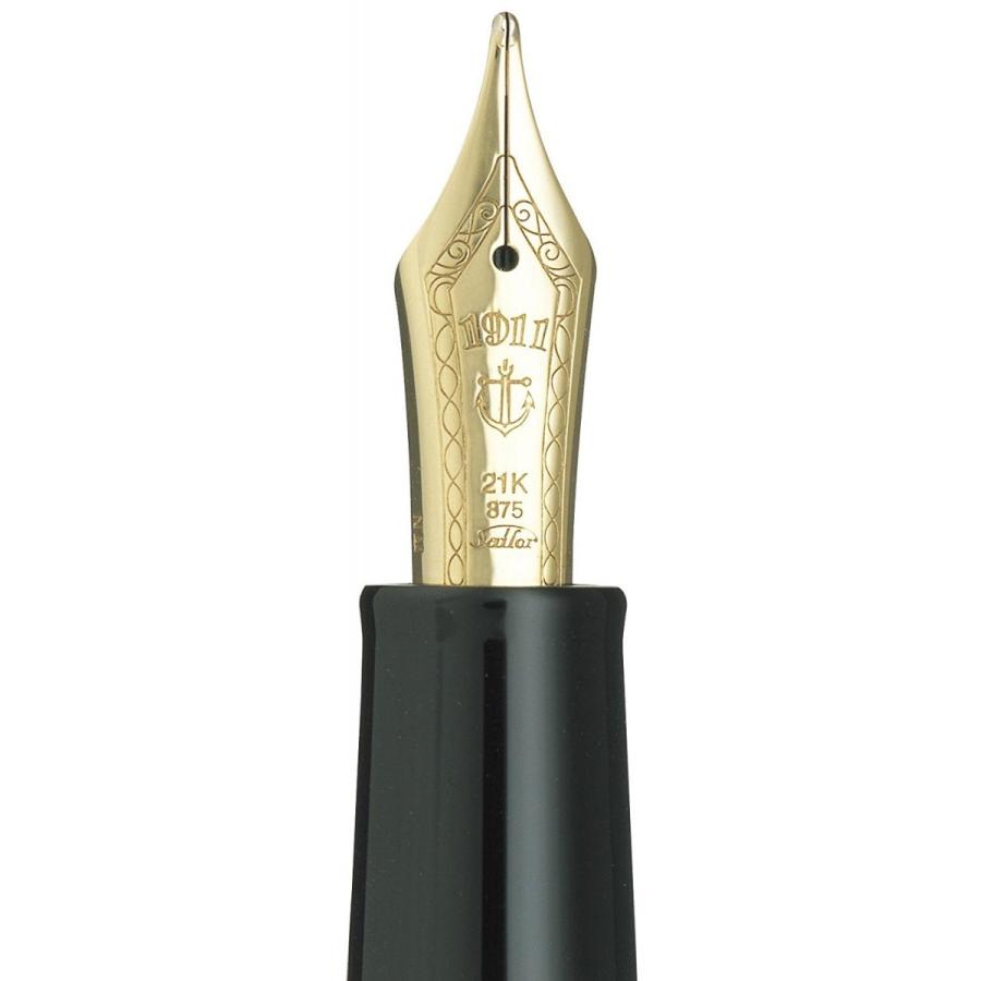 Sailor Profit 1911 Standard Fountain Pen | Black with Gold Trim《Medium Fine》