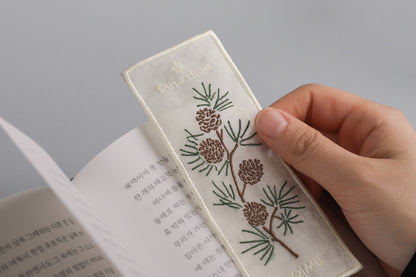 Pine Tree · OIMU Plant Collecting Bookmark