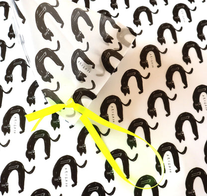 Arigato Cat Tracing Wrapping Paper · Regaro Papiro