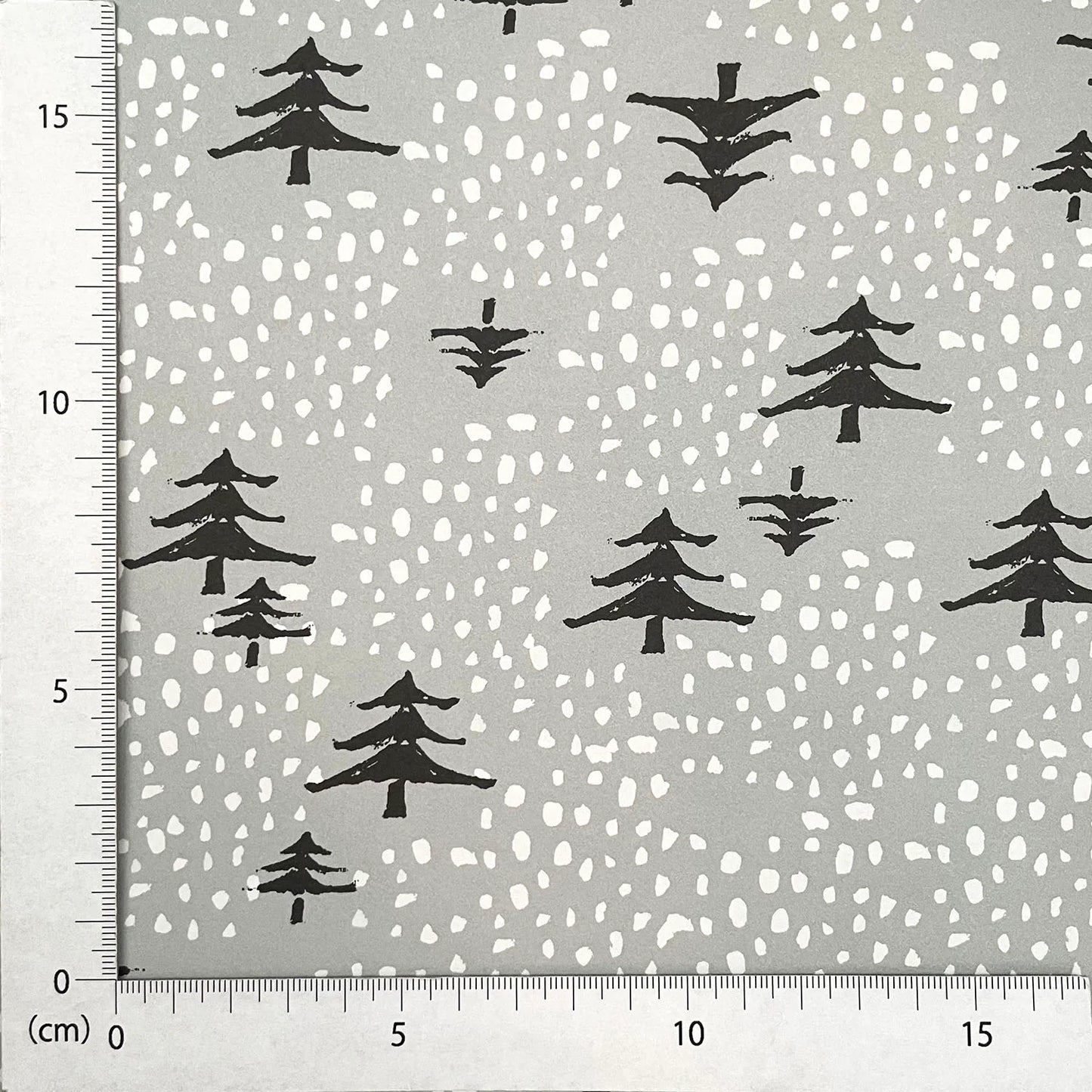 Snow and Tree Wrapping Paper · Regaro Papiro