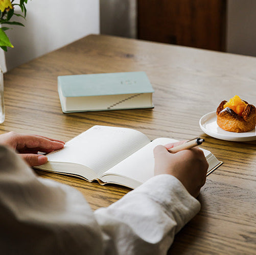 Midori Hibino Free Diary《A6》