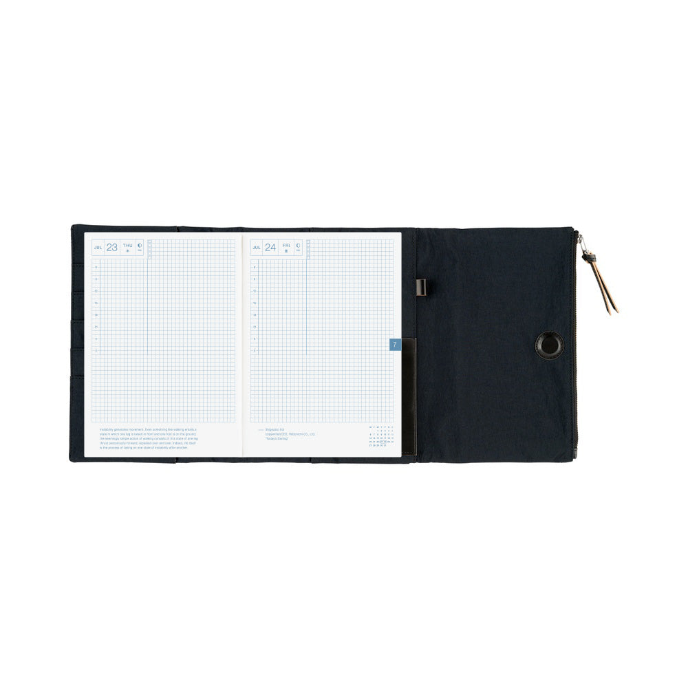 Tragen: Black《A5 Hobonichi Cousin Cover》